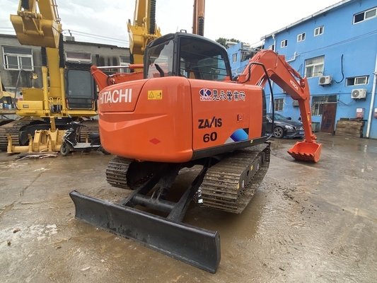 6 tấn nguyên bản Nhật Bản sử dụng Hitachi ZX60 Crawler Excavator với 40.5KW động cơ sức mạnh và 0.22m3 dung lượng xô