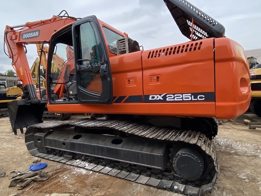 22 tấn nguyên bản sử dụng Doosan DX225 Crawler Excavator với 157KW động cơ sức mạnh và 1,05m3 dung lượng xô