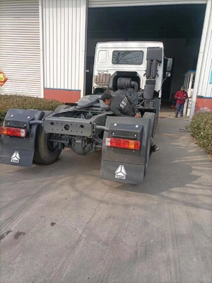 Sinotruk Howo 371hp xe tải máy kéo đầu xe kéo 6x4 bán