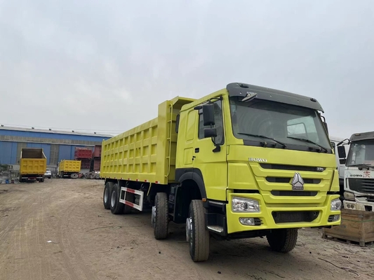 Chiếc xe bán hàng cũ HOWO SINOTRUK 8x4 Chiếc xe bán hàng cũ HOWO 375 HP