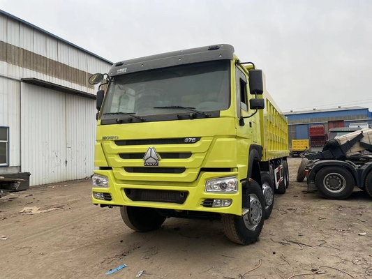 Chiếc xe bán hàng cũ HOWO SINOTRUK 8x4 Chiếc xe bán hàng cũ HOWO 375 HP