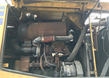 Komatsu WA320-5 Máy xúc lật tay thứ hai 2.7cbm Công suất thùng năm 2011