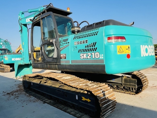 Kobelco SK210LC-8 đầu tiên được sử dụng